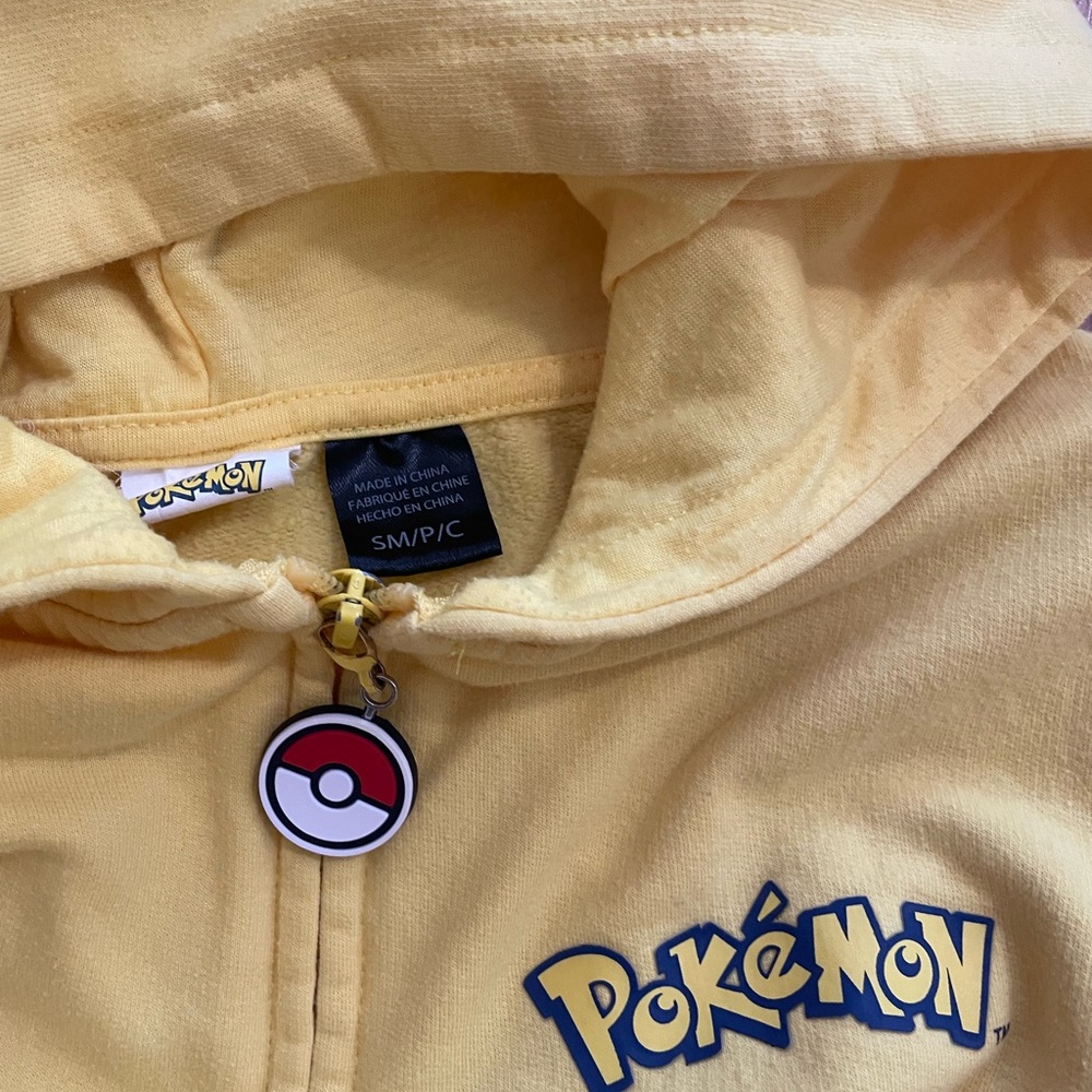 Pokémon Pikachu Hoodie Like New! - Picture 4 of 4